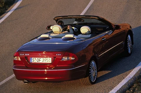 Mercedes-Benz CLK 200 Kompressor Cabriolet Elegance 2005 view 2