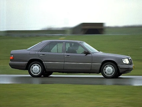 Mercedes-Benz Třída E E 420 1993 view 11