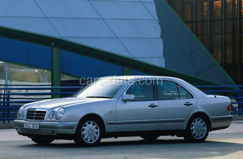 Mercedes-Benz Třída E E 280 Elegance 1995 front view