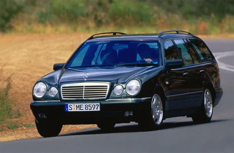 Mercedes-Benz Třída E E 320 Classic Combi 1997 view 2
