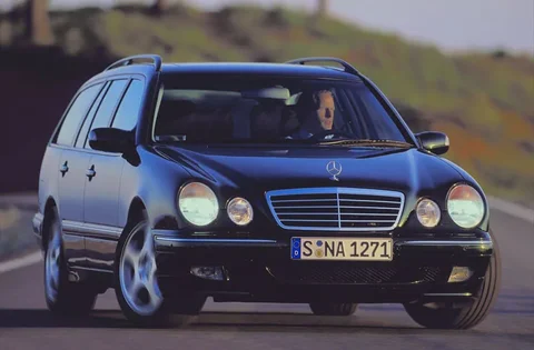 Mercedes-Benz Třída E E 200 Elegance Combi 1999 view 6