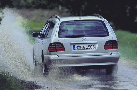 Mercedes-Benz Třída E E 200 Elegance Combi 1999 view 7