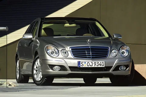 Mercedes-Benz Κλάση E 2006 front view