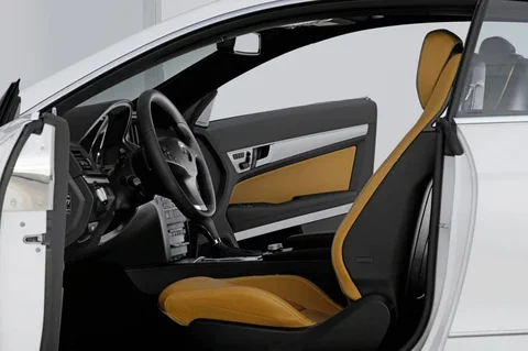 Mercedes-Benz Třída E E 350 CGI BlueEFFICIENCY Coupé 2009 view 2