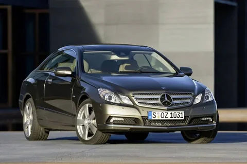 Mercedes-Benz Třída E E 350 CGI BlueEFFICIENCY Coupé 2009 view 11