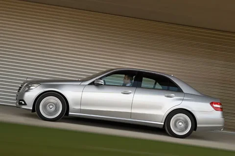 Mercedes-Benz Třída E E 350 CGI BlueEFFICIENCY 2009 view 12