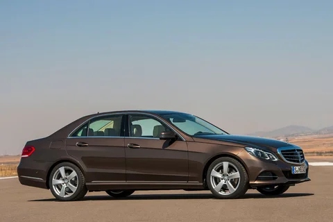 Mercedes-Benz Třída E E 500 2013 view 9