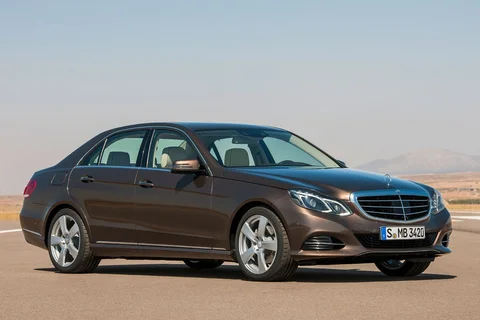 Mercedes-Benz Třída E E 500 2013 view 10