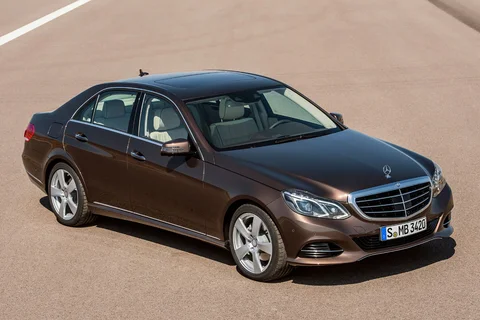 Mercedes-Benz Třída E E 500 2013 view 11