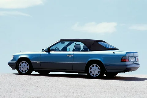 Mercedes-Benz Třída E E 36 AMG Cabriolet 1994 view 3