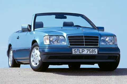 Mercedes-Benz Třída E E 36 AMG Cabriolet 1994 view 4
