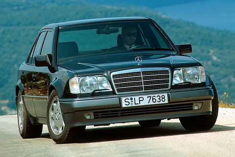 Mercedes-Benz Třída E E 420 1993 view 7