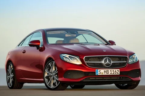 Mercedes-Benz Třída E E 220 d Coupé 2017 view 2