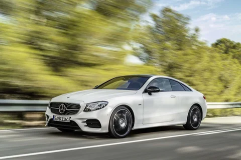Mercedes-Benz Třída E E 220 d Coupé 2017 view 8