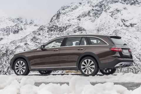 Mercedes-Benz Třída E E 350 d 4MATIC All-Terrain 2017 view 2