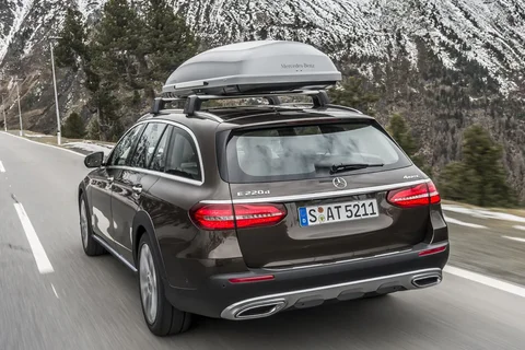 Mercedes-Benz Třída E E 350 d 4MATIC All-Terrain 2017 view 3