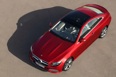 Mercedes-Benz Třída E E 220 d Coupé 2017 view 11