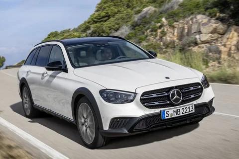 Mercedes-Benz Třída E E 200 4MATIC All-Terrain 2020 view 3
