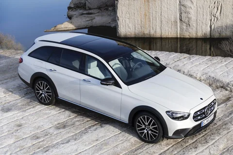 Mercedes-Benz Třída E E 200 4MATIC All-Terrain 2020 view 5