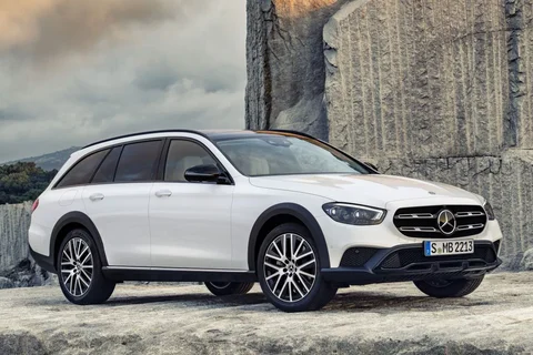 Mercedes-Benz Třída E E 200 4MATIC All-Terrain 2020 view 6