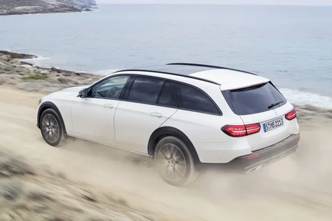 Mercedes-Benz Třída E E 200 4MATIC All-Terrain 2020 view 8
