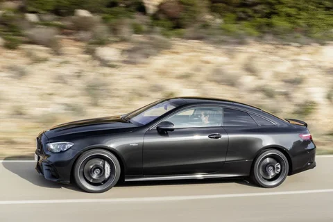 Mercedes-Benz Třída E E 200 Coupé 2020 view 4