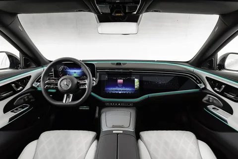 Mercedes-Benz Třída E E 300 e Business Solution 2026 view 9
