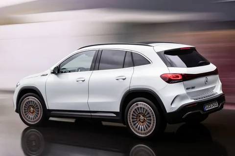 Mercedes-Benz EQA 250+ Business Solution 2025 view 7