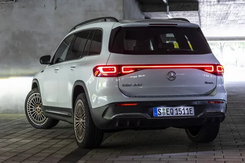 Mercedes-Benz EQB 250+ Business Solution 2025 view 11