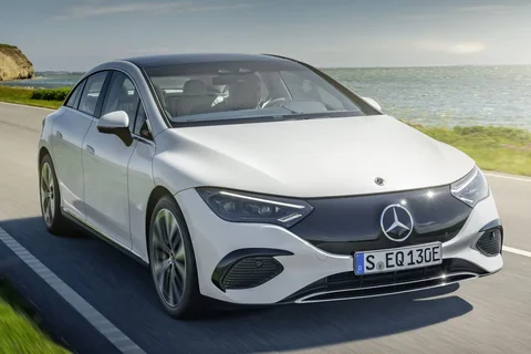 Mercedes-Benz EQE 350+ Long Range 2022 view 11