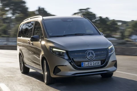 Mercedes-Benz EQV 300 Extra Long 2024 view 8
