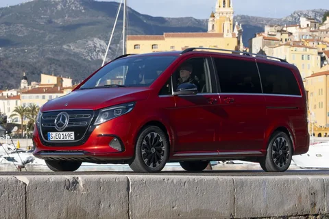 Mercedes-Benz EQV 300 Extra Long 2024 view 12