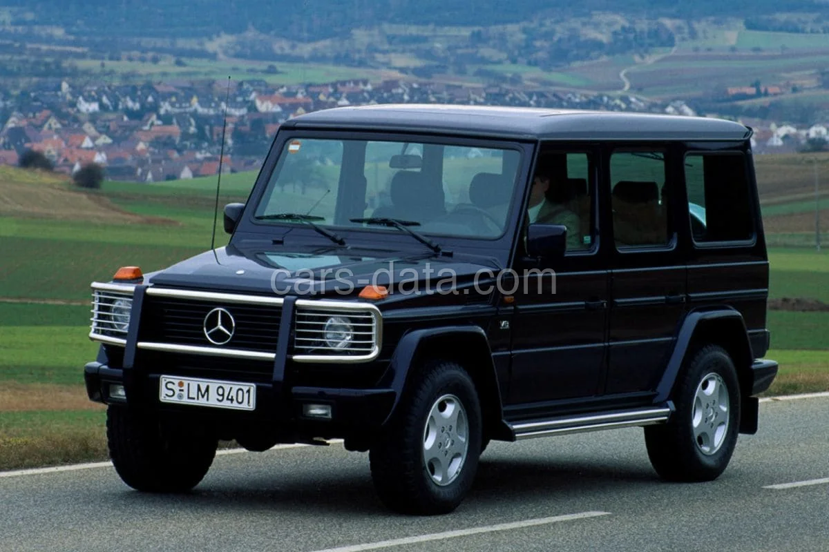 Mercedes-Benz G-klasse 300 GE Estate Long 1990 front view