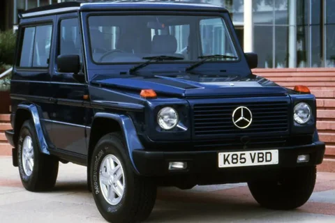 Mercedes-Benz G-Class 230 GE Estate Short 1990 suv view 2