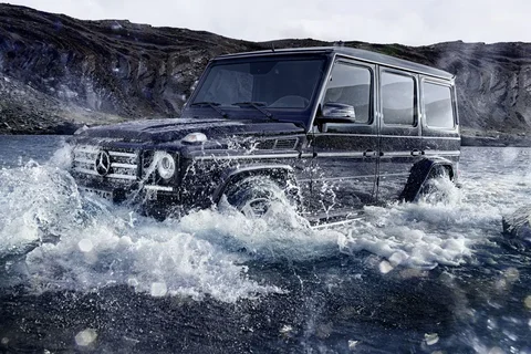 Mercedes-Benz Třída G G 500 2015 view 2