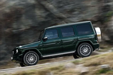 Mercedes-Benz Třída G G 400 d 2020 view 11