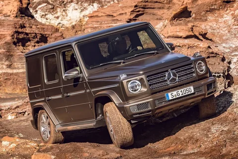 Mercedes-Benz Třída G G 400 d 2020 view 12
