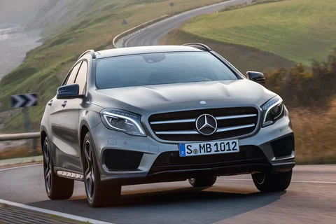 Mercedes-Benz GLA 220 CDI 2014 view 2