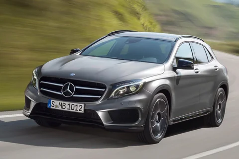 Mercedes-Benz GLA 220 CDI 2014 view 4