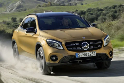 Mercedes-Benz GLA 220 d 2017 view 10