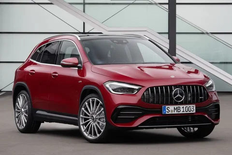Mercedes-Benz GLA 200 2020 view 6