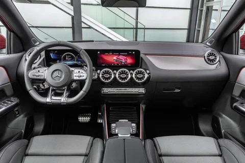 Mercedes-Benz GLA 200 2020 view 10