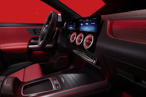 Mercedes-Benz GLA 250 e Business Solution 2025 view 11