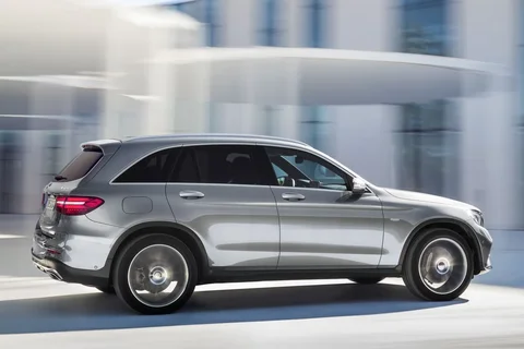 Mercedes-Benz GLC 350 e 4MATIC 2016 view 3