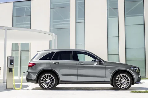 Mercedes-Benz GLC 350 e 4MATIC 2016 view 7