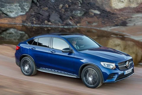 Mercedes-Benz GLC 350 e 4MATIC Coupé 2016 view 4