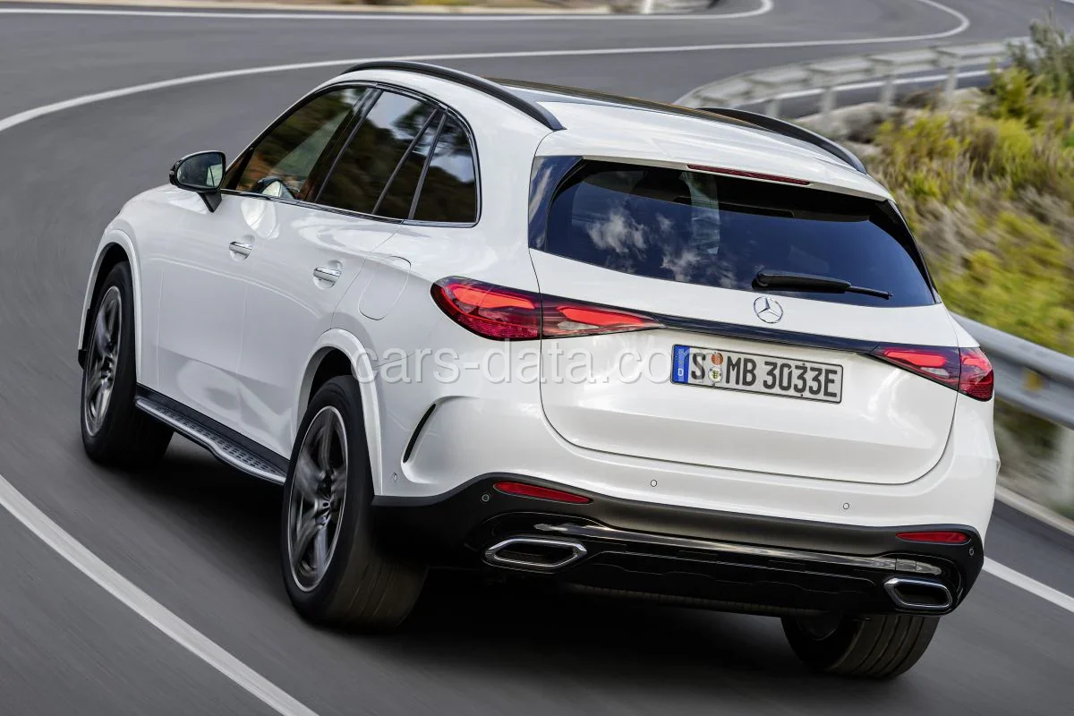 Mercedes-Benz GLC 63 AMG E Performance 2023 front view