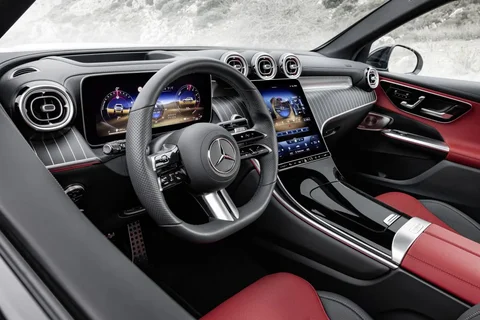 Mercedes-Benz GLC 63 AMG E Performance 2023 view 4