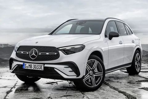 Mercedes-Benz GLC 63 AMG E Performance 2023 view 5
