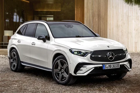 Mercedes-Benz GLC 63 AMG E Performance 2023 view 6